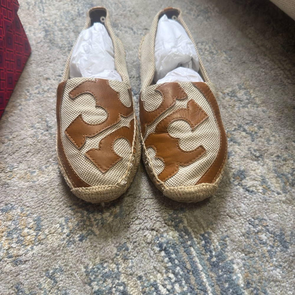 Tory Burch flats